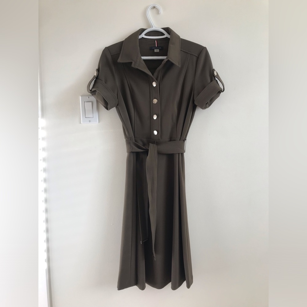 Tommy Hilfiger green dress with belt